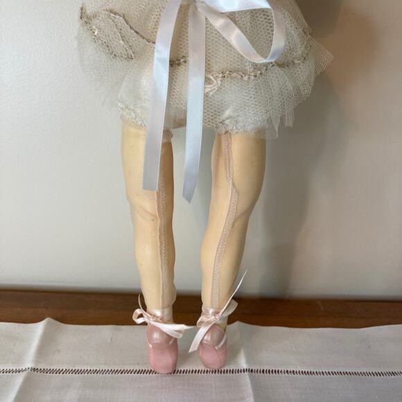 Vintage 50s Valentine Doll Co. 18" Aida Ballerina *STICKY FACE* - Picture 8 of 9